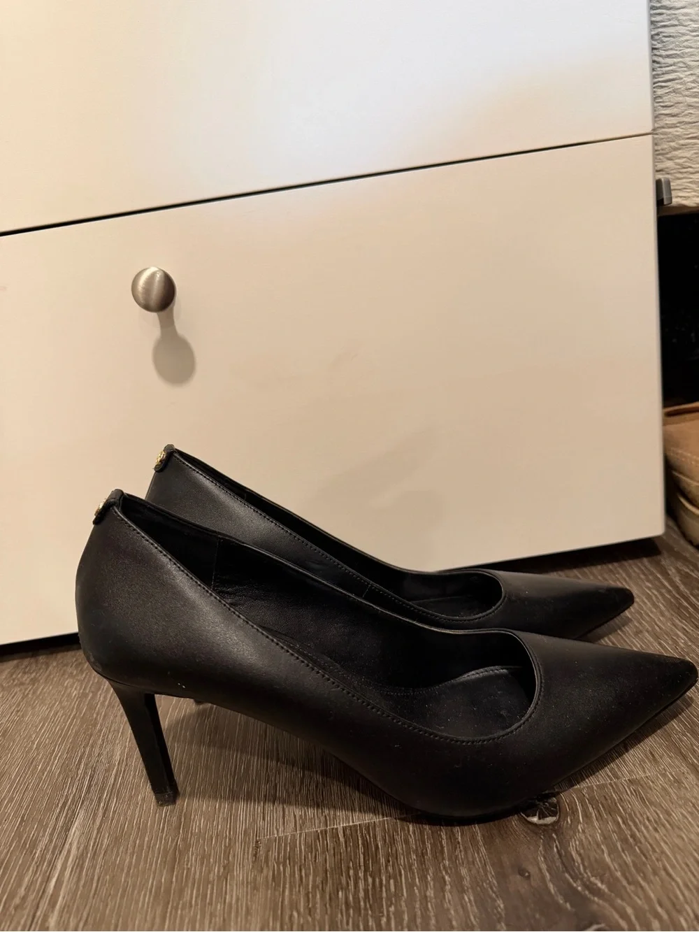 Michael Kors Black Leather Pointed-Toe Heels